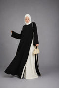 Abaya Layla – Nidha Premium, Liseré Contrastant | ZYNA