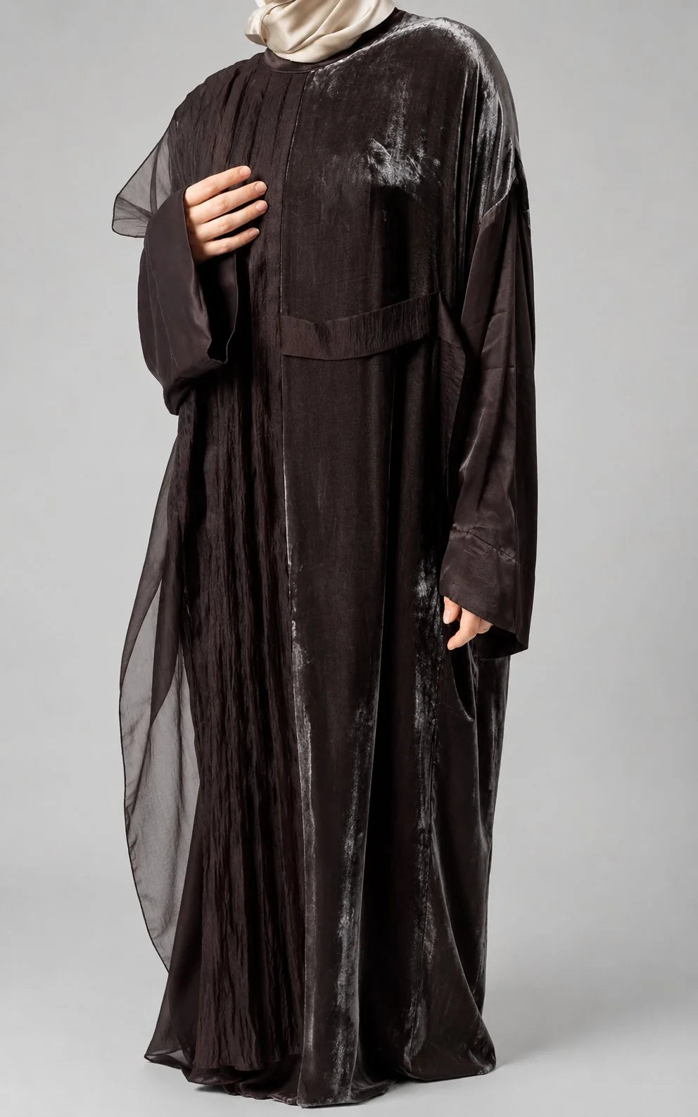 Abaya Nour – Cupro & Plissé Organza | ZYNA