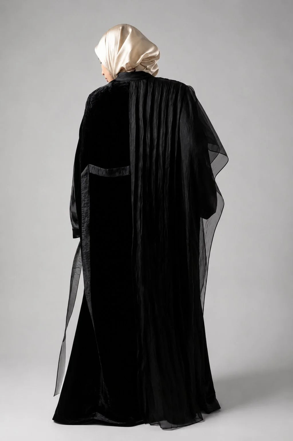 Abaya Nour – Cupro & Plissé Organza | ZYNA