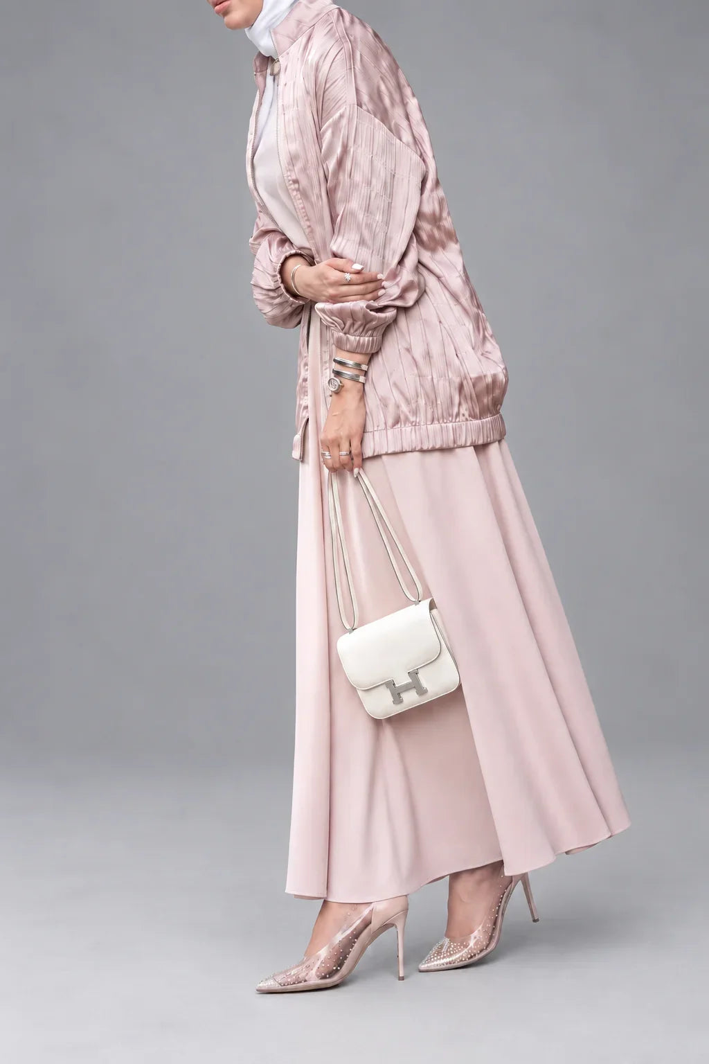 Ensemble 3 pièces satin plissé rose poudré : bomber, haut et jupe longue — ZYNA